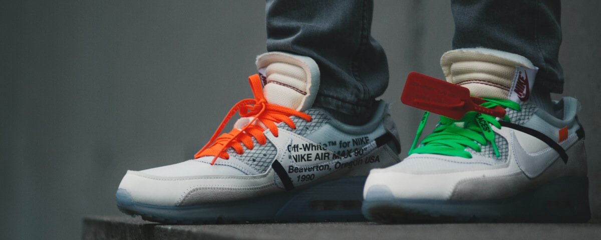 sports wear store banner bg img 2